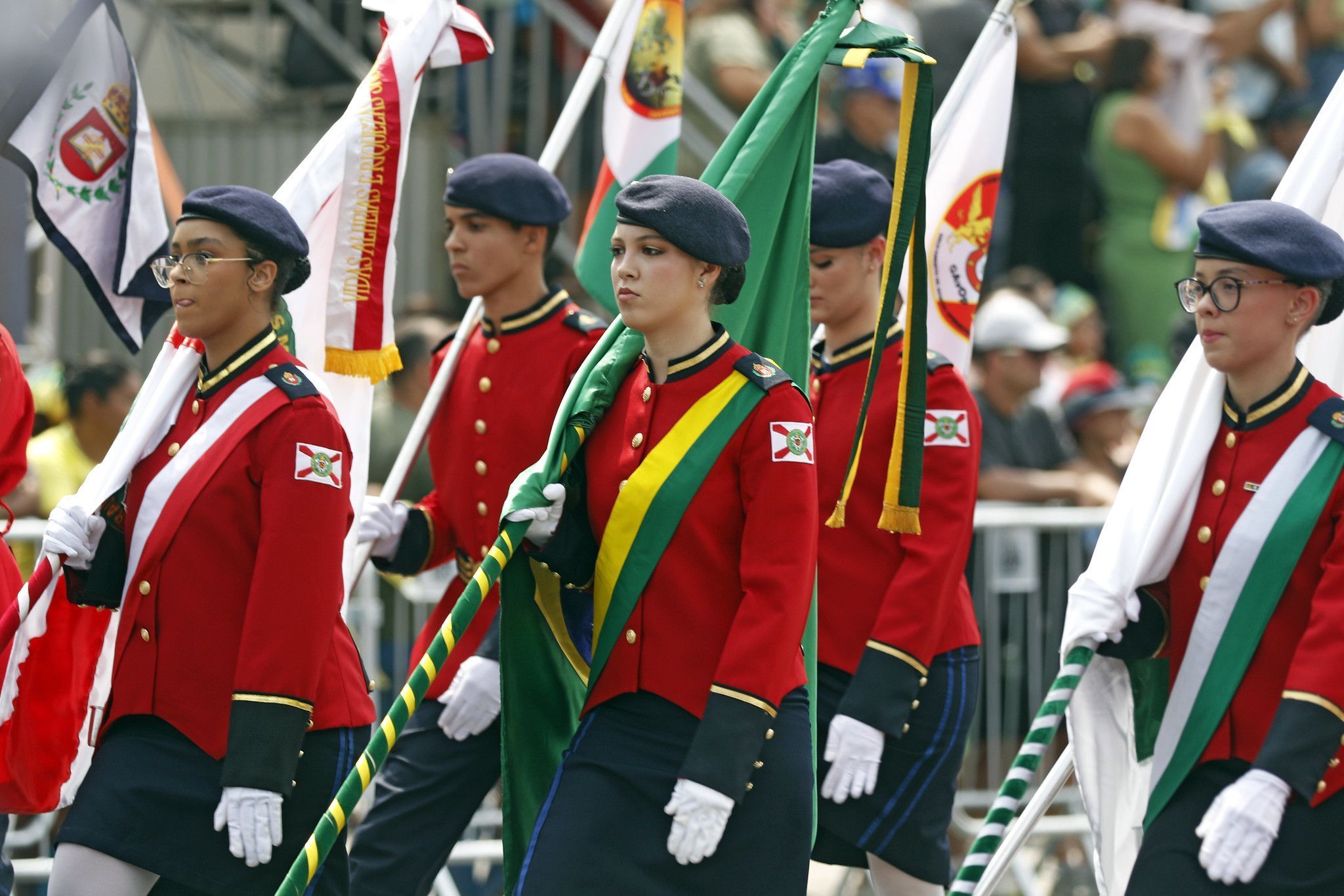 Justiça decide que Exército é obrigado a adotar cotas em seleções para colégios militares