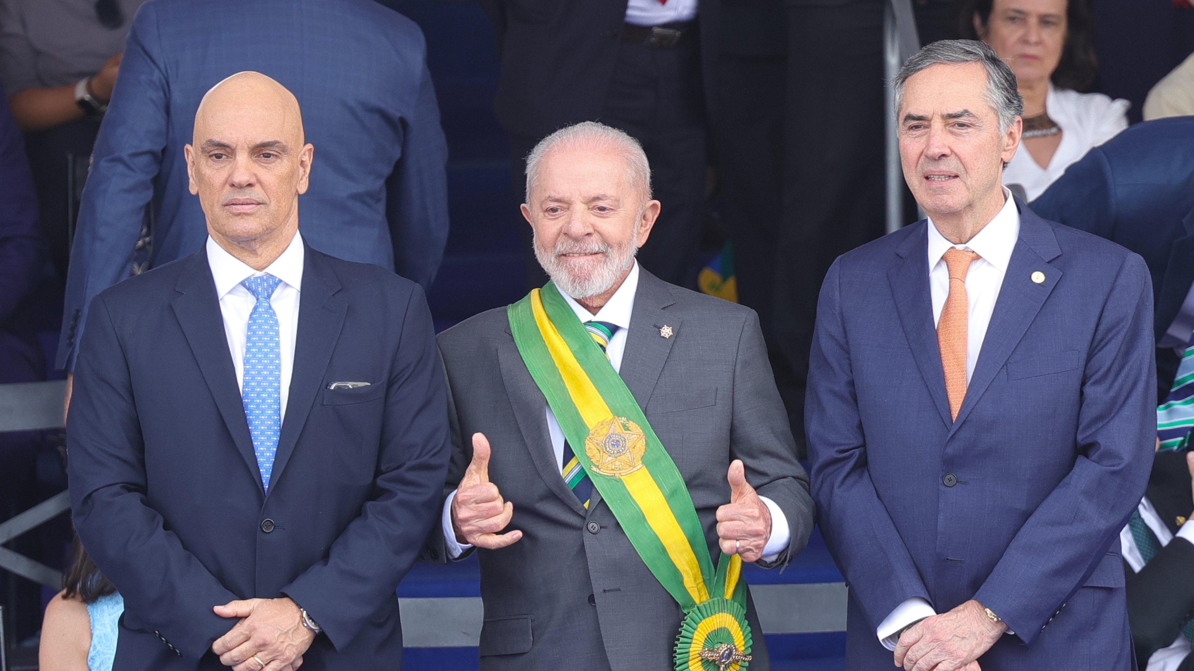 Lula oferece almoço a ministros do STF em meio a ato de Bolsonaro em SP