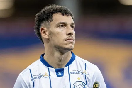 Enzo chega ao Grêmio por empréstimo junto ao CSA