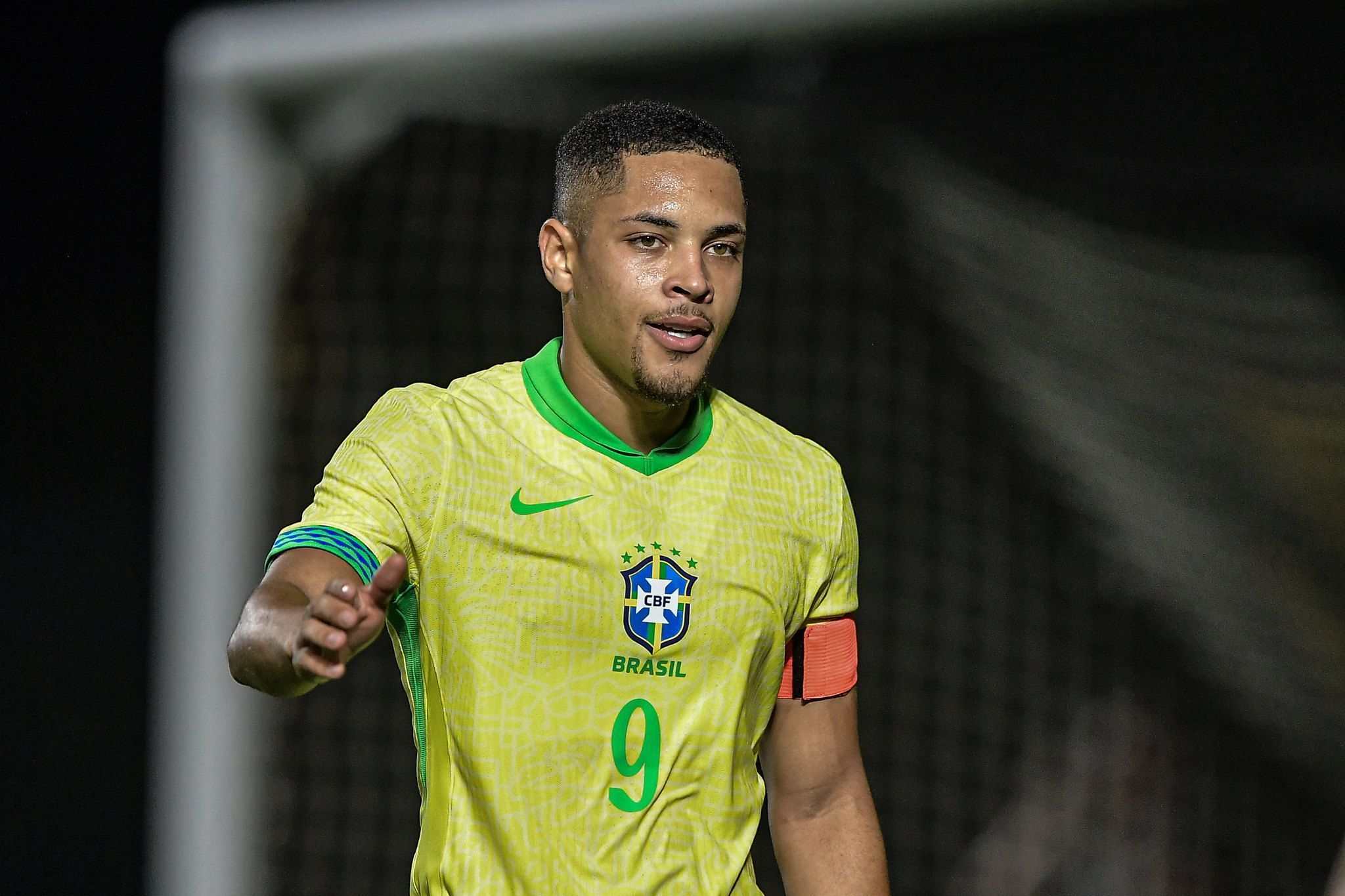 Ex-Cruzeiro marca no último minuto, e Brasil sub-20 vence México em amistoso