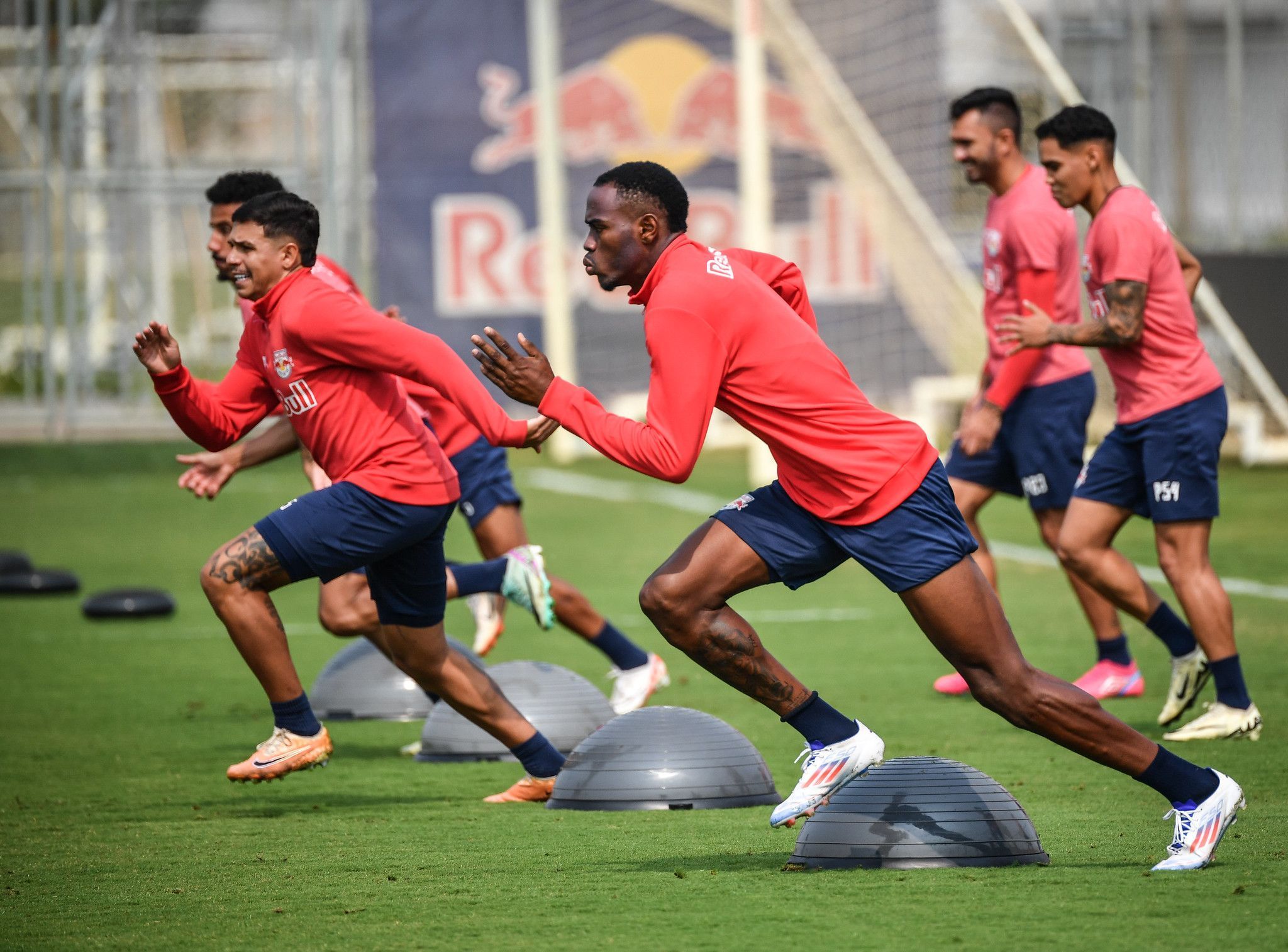 Bragantino terá desfalque de titular para enfrentar o Atlético pelo Brasileirão