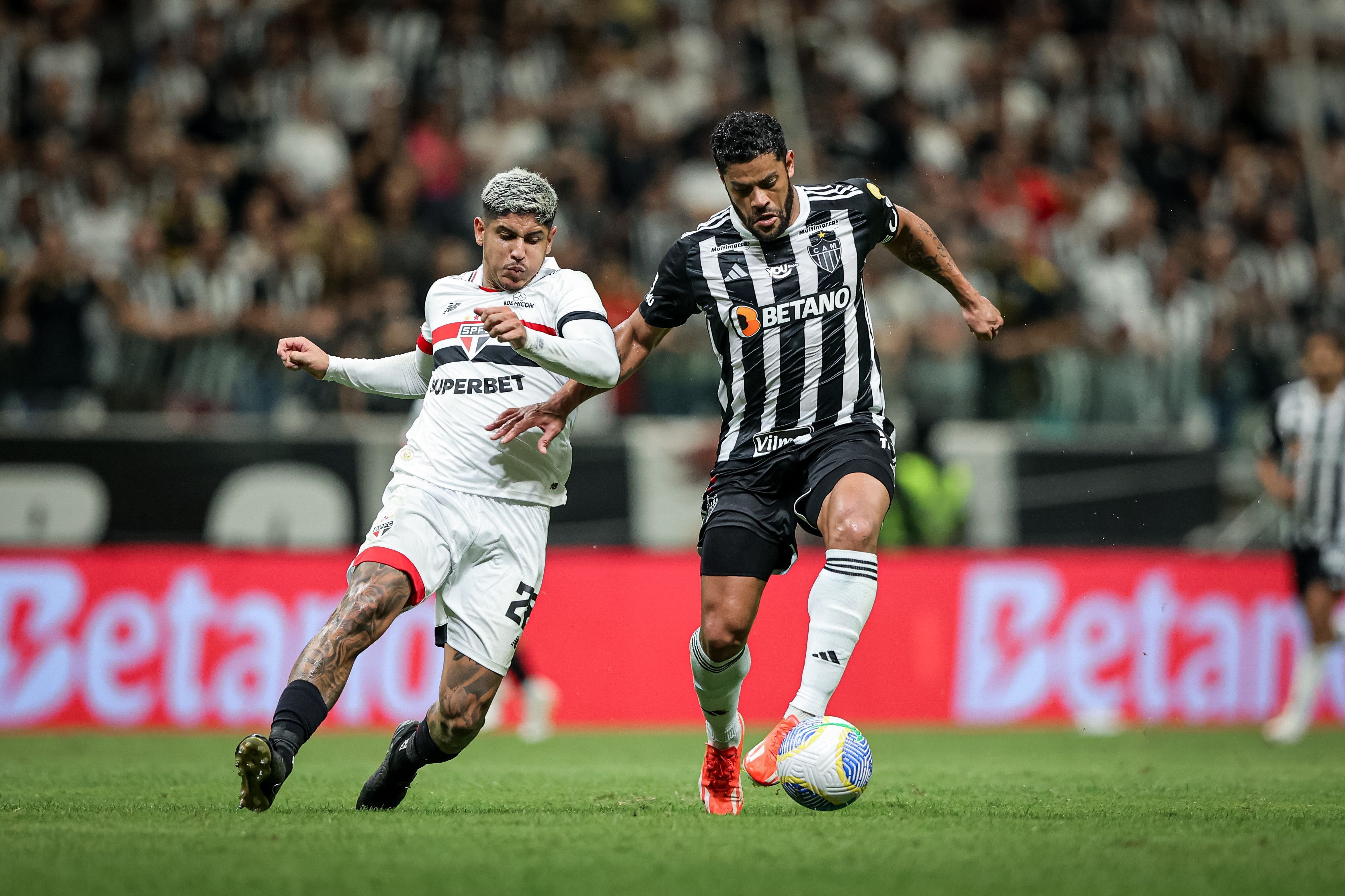 Atlético empata com São Paulo, faz festa na Arena MRV e avança na Copa do Brasil