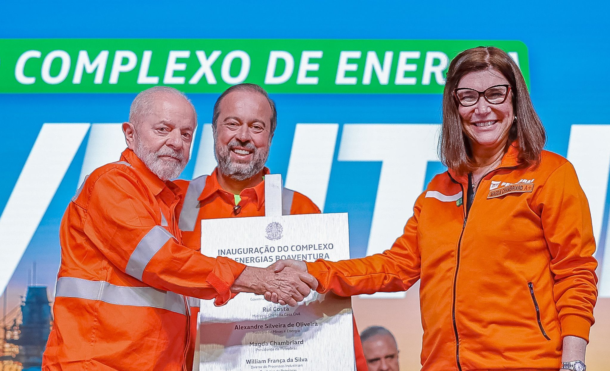 Lula critica ideia de privatização da Petrobras e diz que defensores da proposta são ‘bando de imbecis’