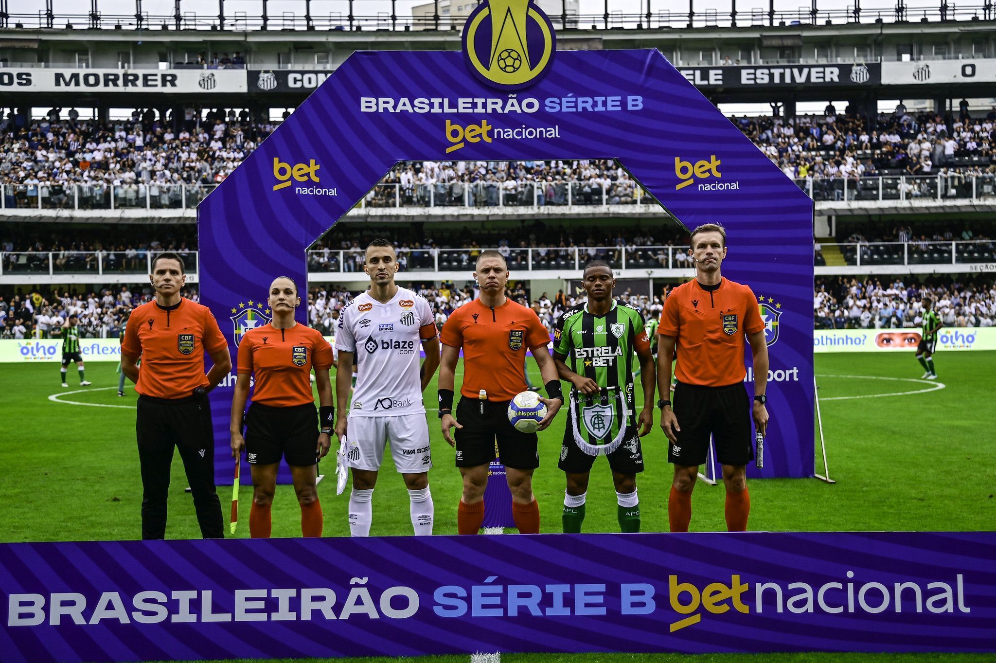 Árbitro de Santos x América passará por reciclagem após polêmicas na Série B