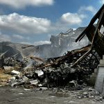 Proprietária estima R$ 20 milhões de prejuízo após incêndio em galpão com itens natalinos em BH
