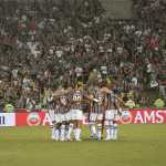 Titular do Fluminense se machuca e deixa jogo contra o Atlético