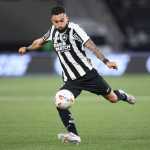 Libertadores: Alex Telles projeta postura do Botafogo contra o São Paulo