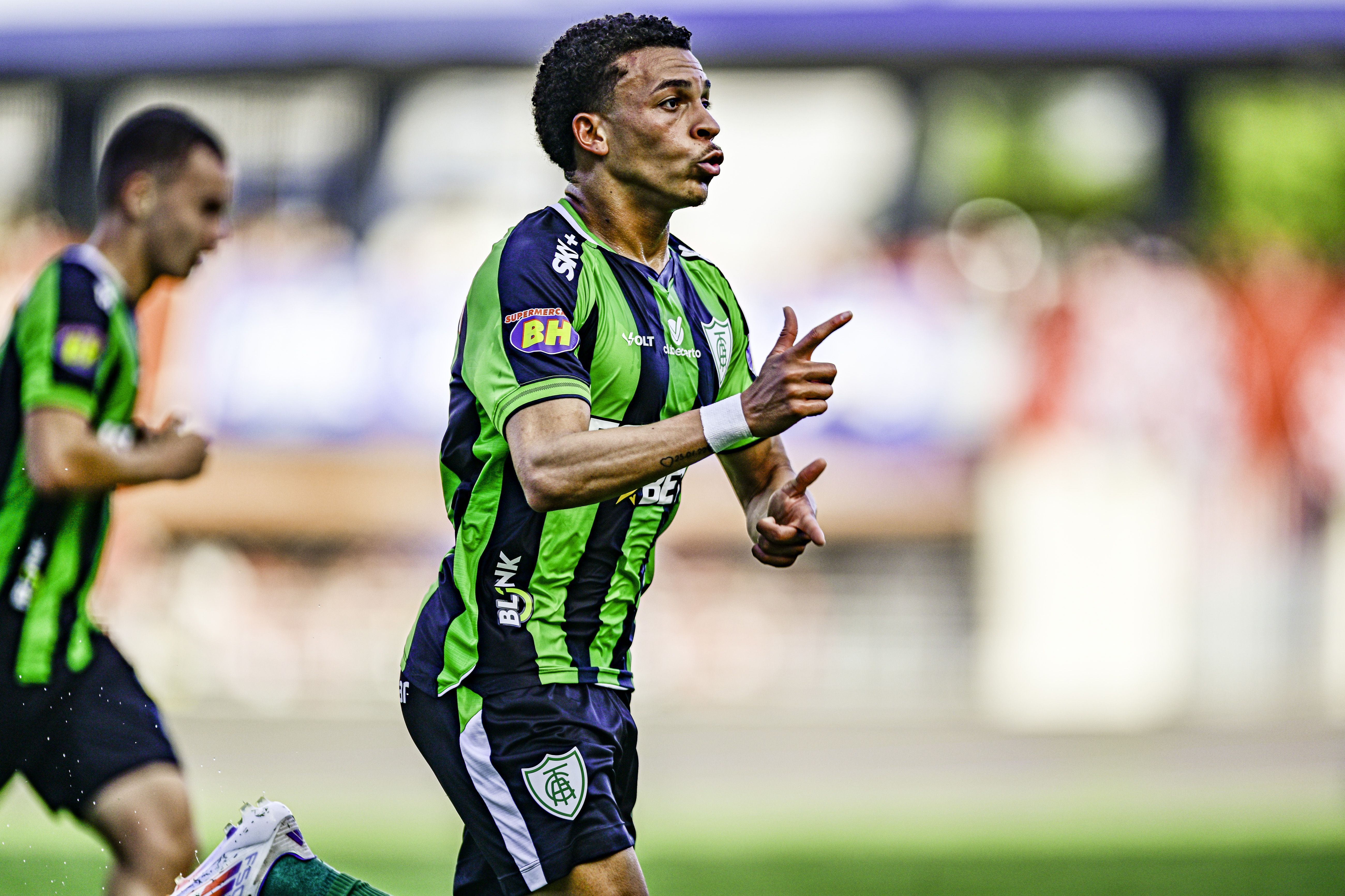 Fechado com o Cruzeiro, Rodriguinho viveu altos e baixos em 3 anos de América