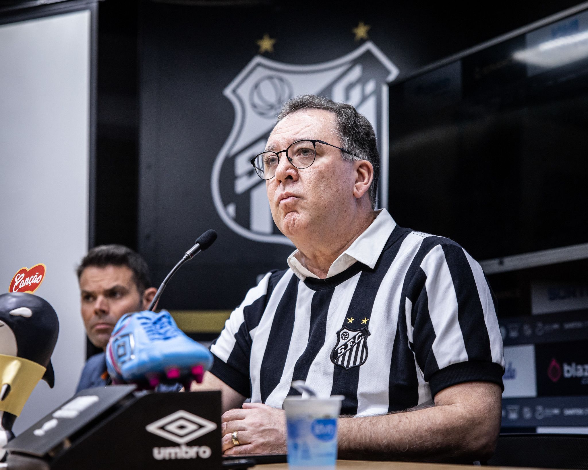 Presidente do Santos revela cuidados com Neymar e deixa renovação com atacante em aberto