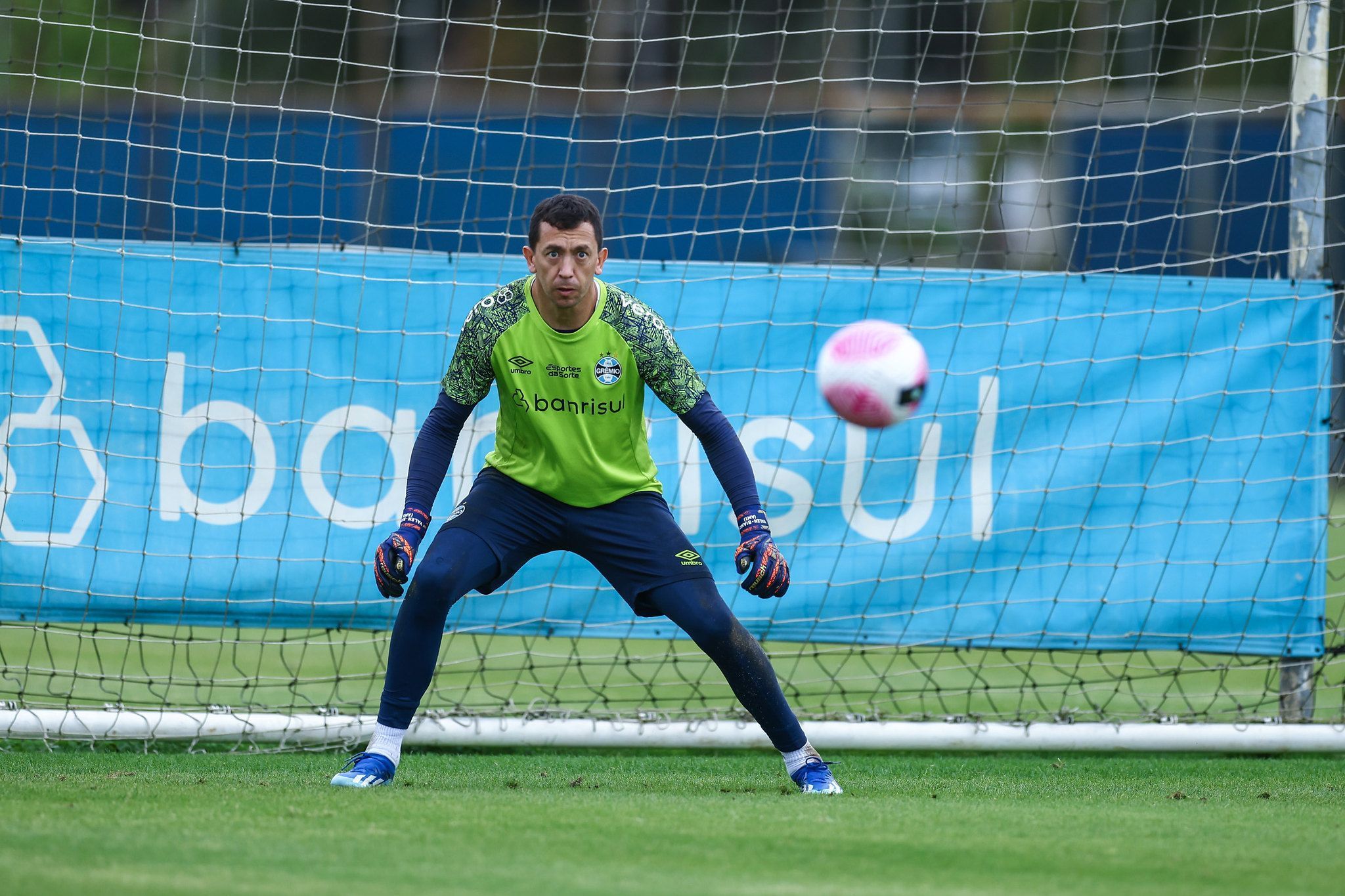 Grêmio comunica venda de Marchesín ao Boca Juniors-ARG