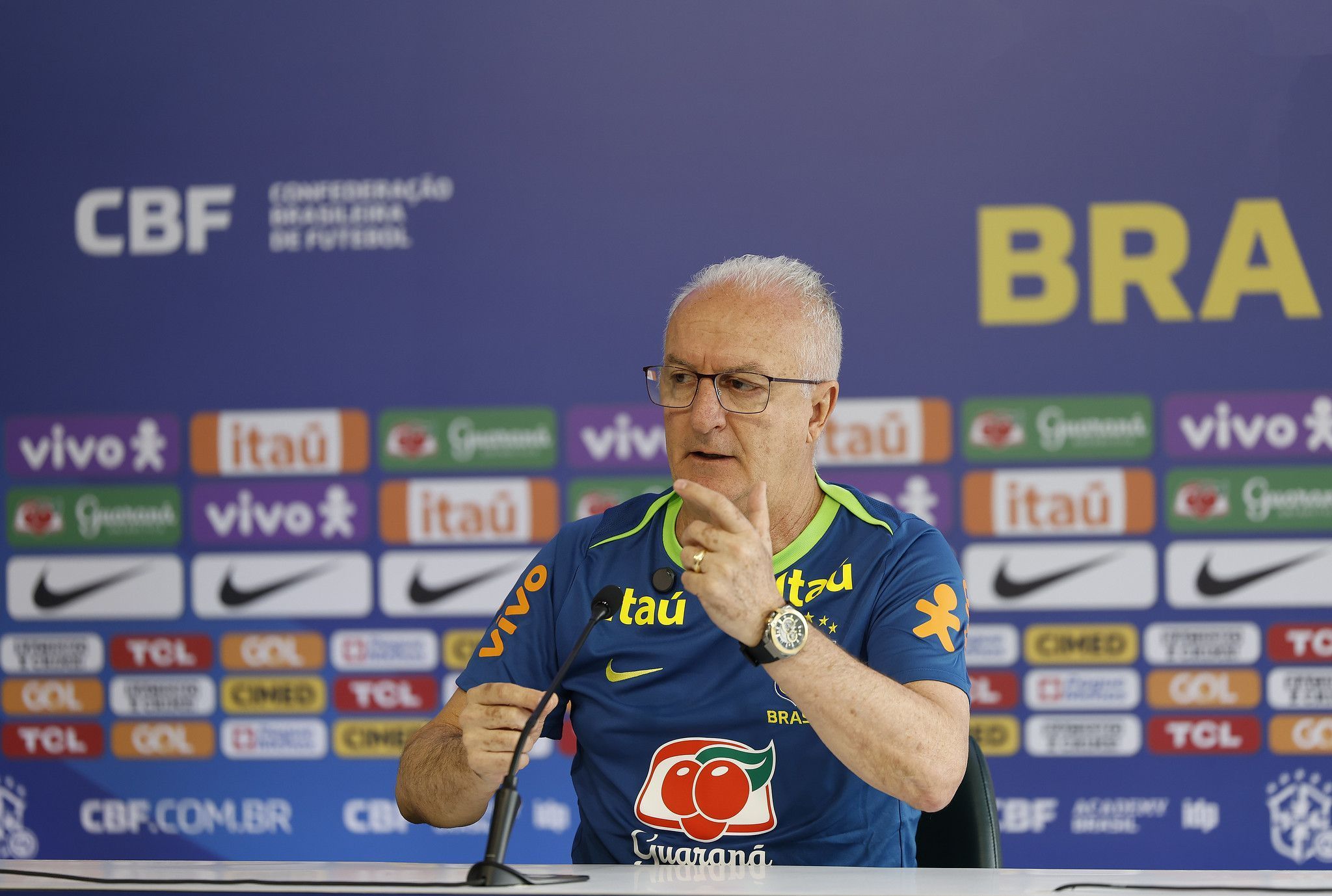 Corinthians se aproxima de acerto com Dorival Júnior; veja detalhes