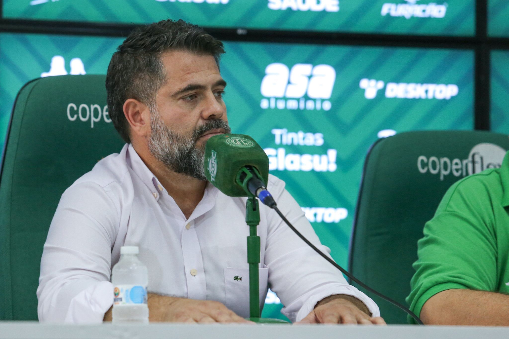 Presidente do Guarani explica venda de mando do jogo contra o Palmeiras