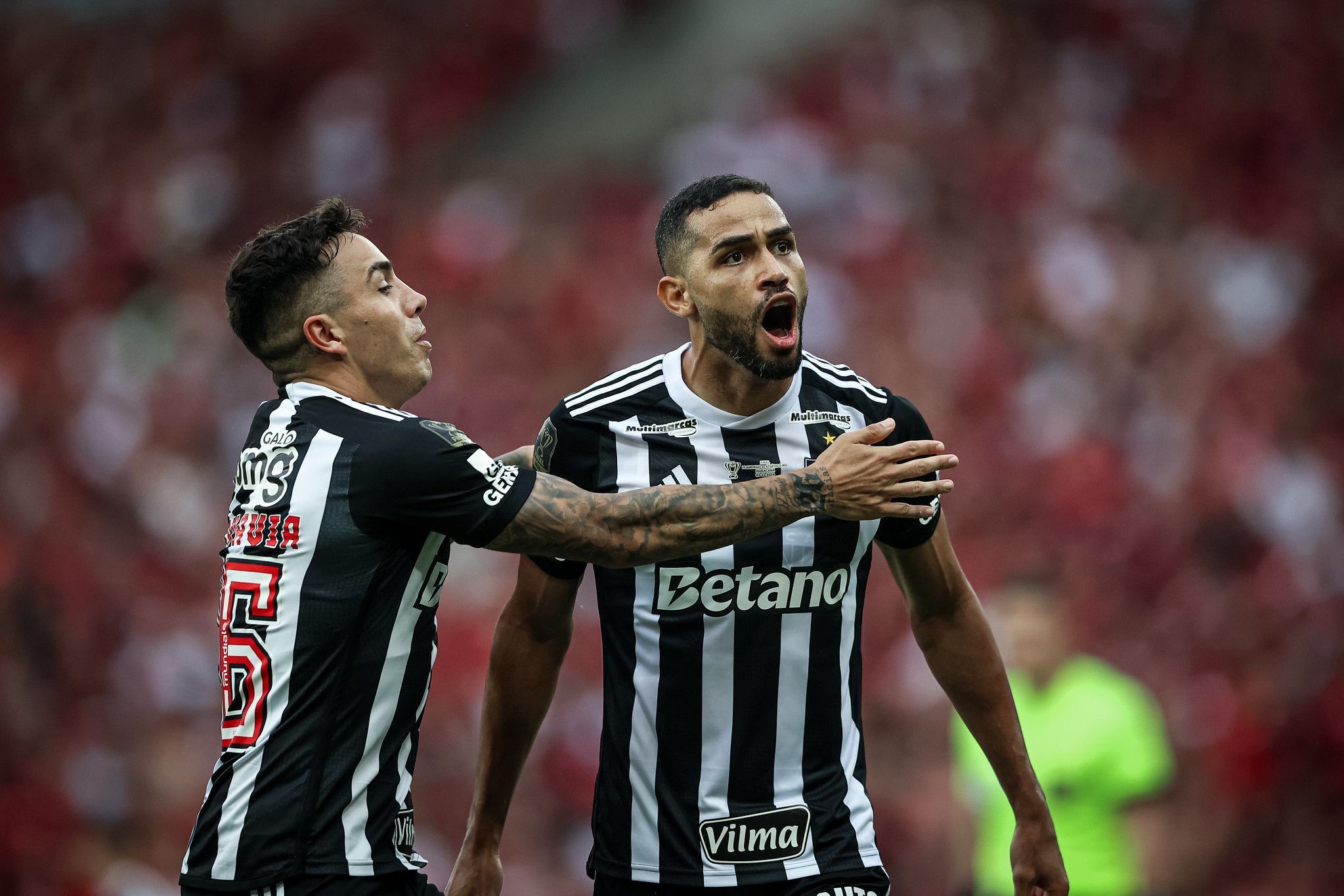 Ex-Atlético relembra finais perdidas e é polêmico sobre rivalidade com o Flamengo