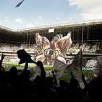 Torcida do Atlético prepara mosaico durante jogo contra o Cruzeiro; saiba detalhes