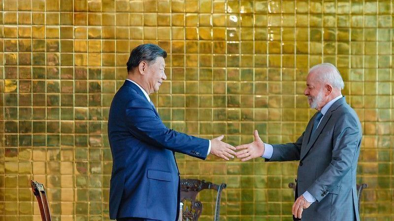 Em ligação a Xi Jinping, Lula discute parceria estratégica com a China e reação ao tarifaço dos EUA