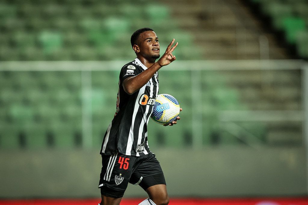 Atlético esfria interesse do Botafogo e não deseja vender Alisson a clube brasileiro