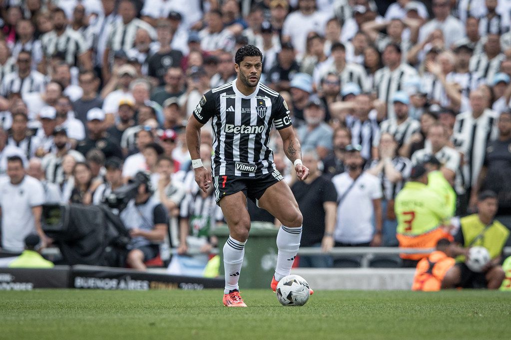 Hulk diz o que teria feito de diferente na derrota do Atlético na Libertadores