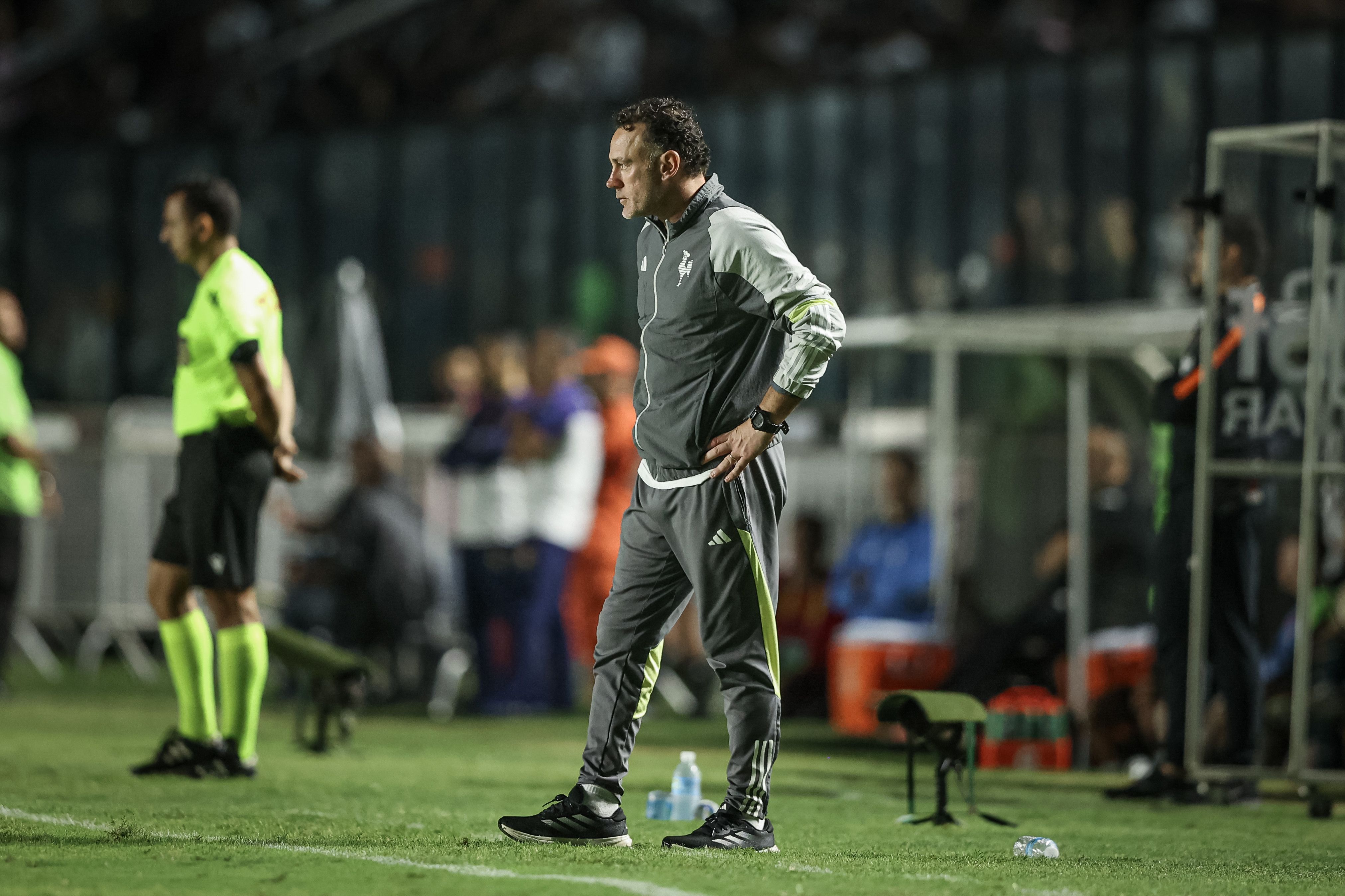 Atlético define saída do técnico Gabriel Milito