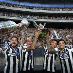 Titular celebra temporada de títulos no Botafogo e crava: '2025 promete'