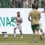 Fluminense faz proposta de renovação por lateral-direito titular da equipe