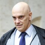 Moraes ordena remoção de deputados do PL da porta do STF e proíbe acampamentos