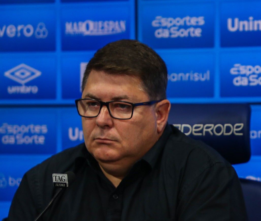 Vice do Grêmio manda recado sobre postura do clube na próxima janela