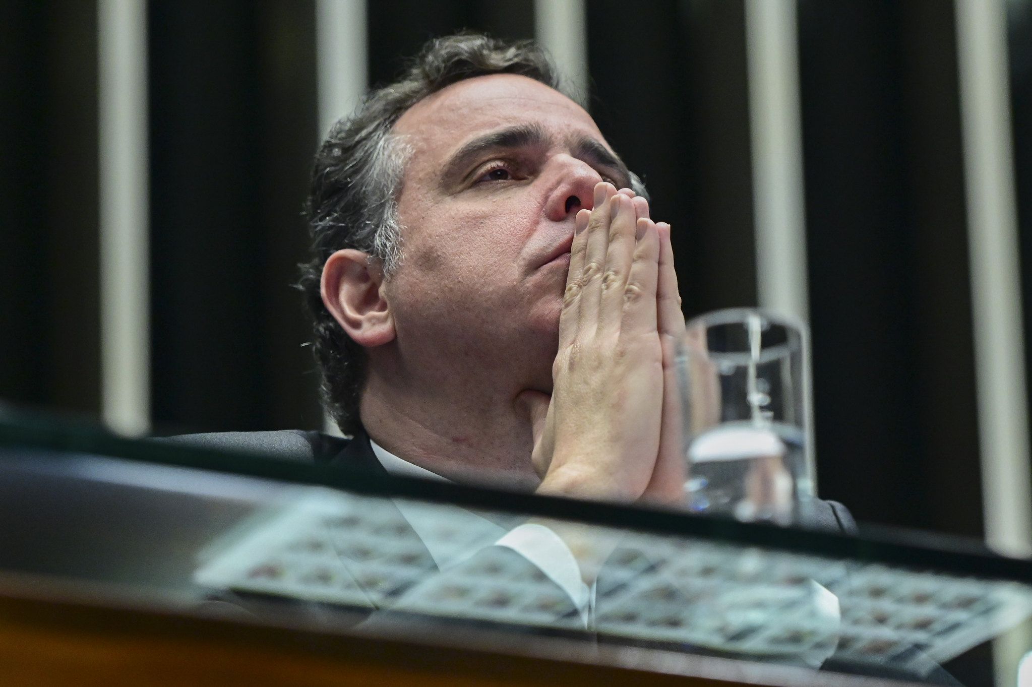 Por impasse no salário-mínimo e Orçamento de 2025, Congresso pode ter sessão no sábado (21)