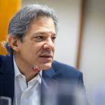 Pé-de-Meia não será interrompido, diz Haddad após reunião com Lula