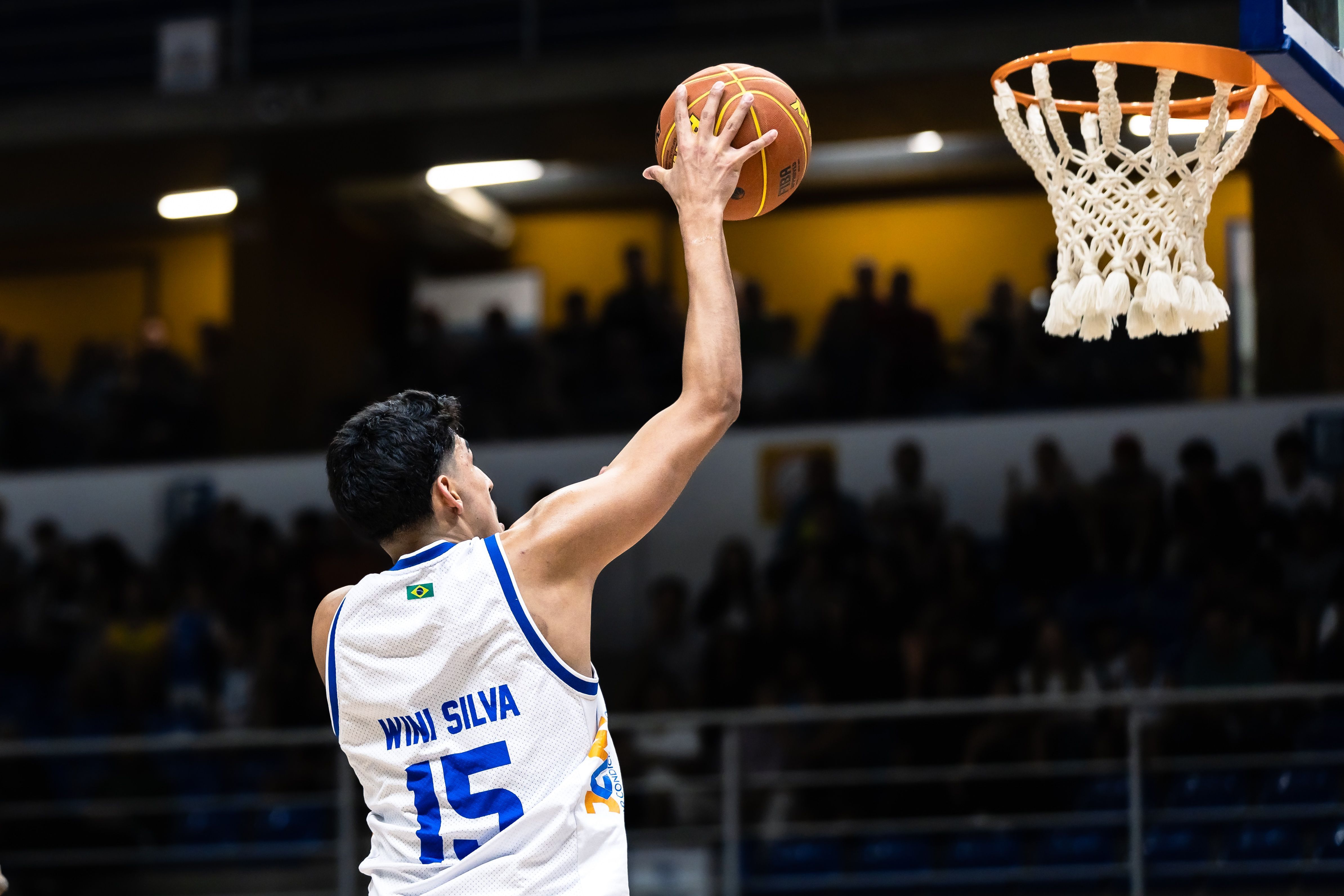 Líder do NBB, KTO Minas recebe o São Paulo no fechamento do primeiro turno
