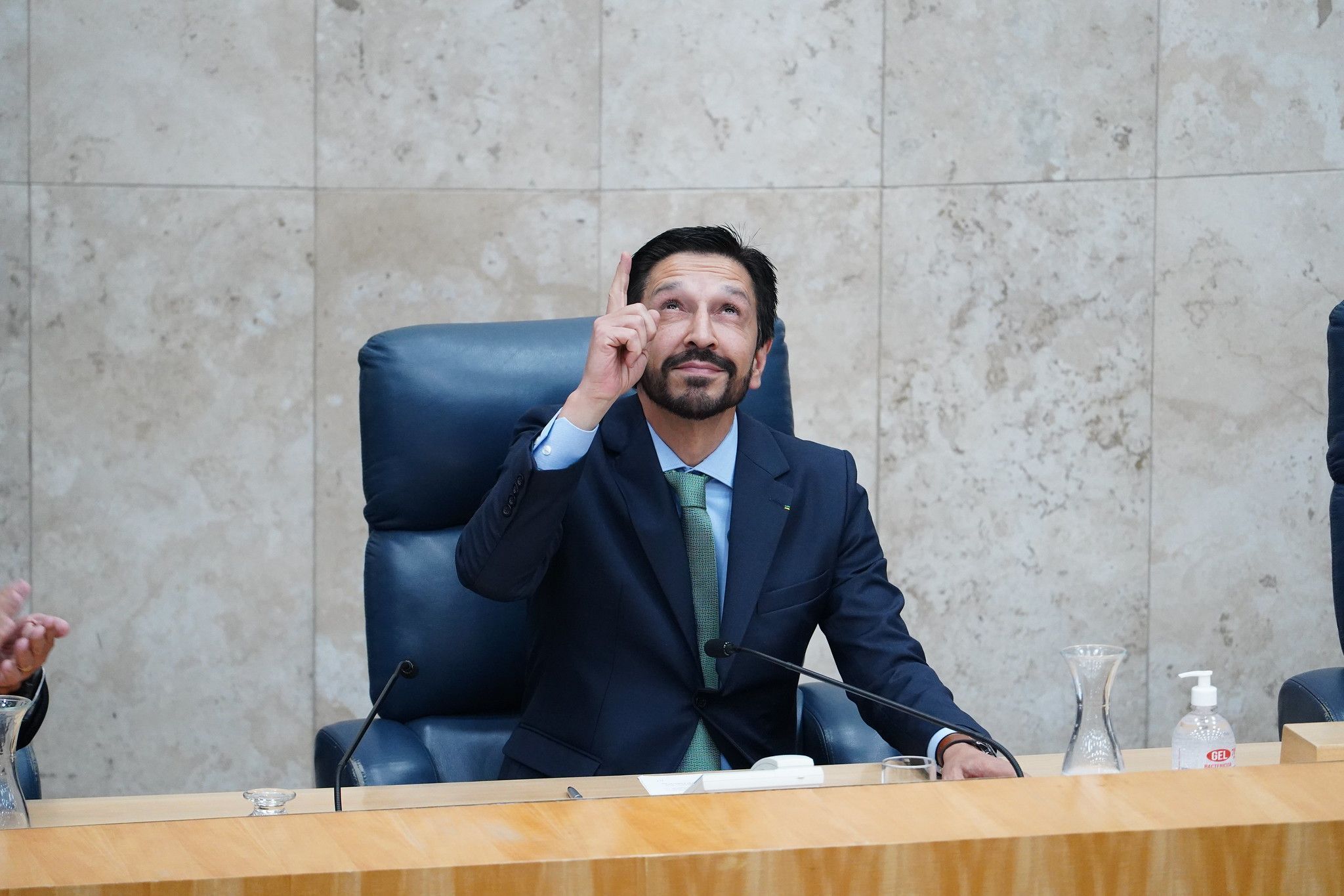 Nunes proíbe 'bom dia' e inclui novos secretários em grupo de WhatsApp da Prefeitura de SP