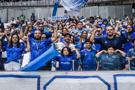 Cruzeiro apresentou Gabigol e outros cinco reforços no Mineirão; torcida foi ao delírio