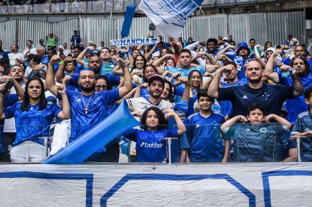 Cruzeiro apresentou Gabigol e outros cinco reforços no Mineirão; torcida foi ao delírio