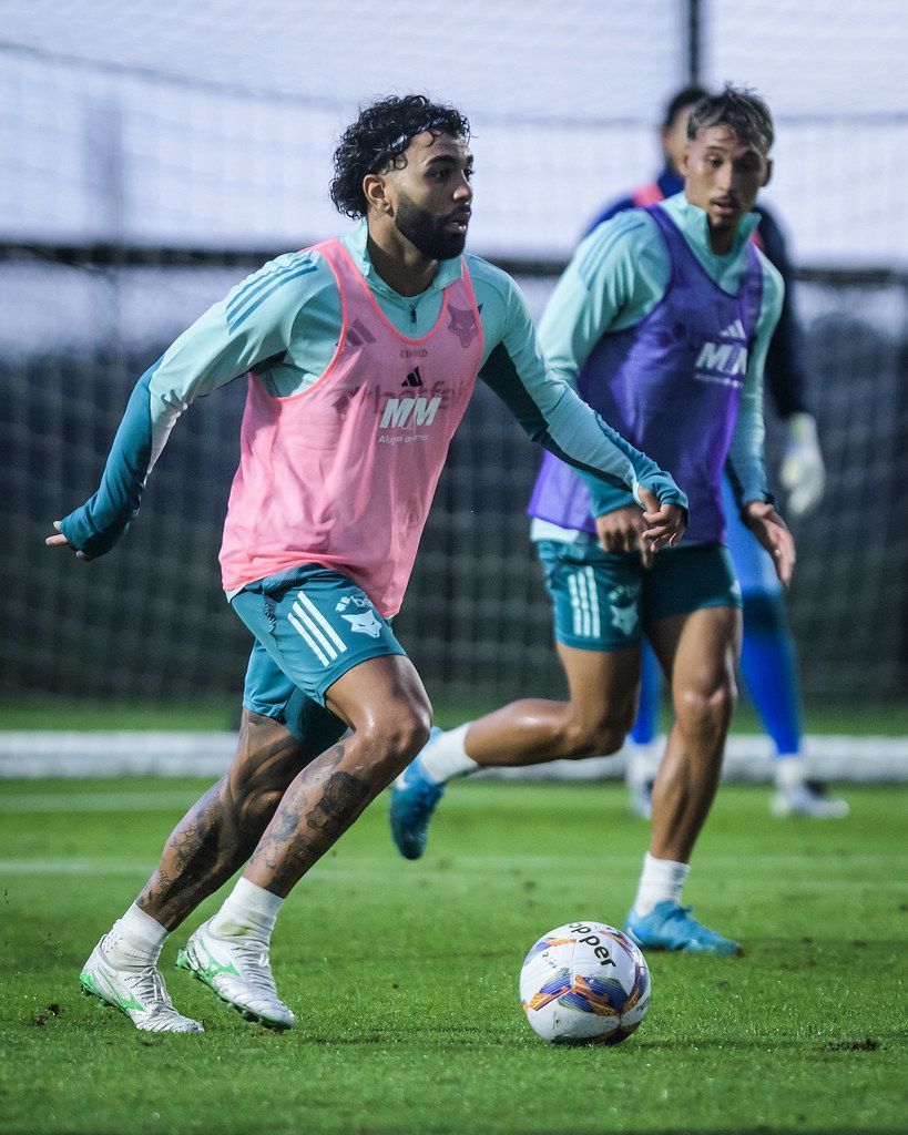 Gabigol balança as redes em primeiro treino do Cruzeiro na Flórida; assista