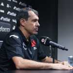 Sem vencer no Carioca, Vasco utilizará o time principal e terá estreia de Carille