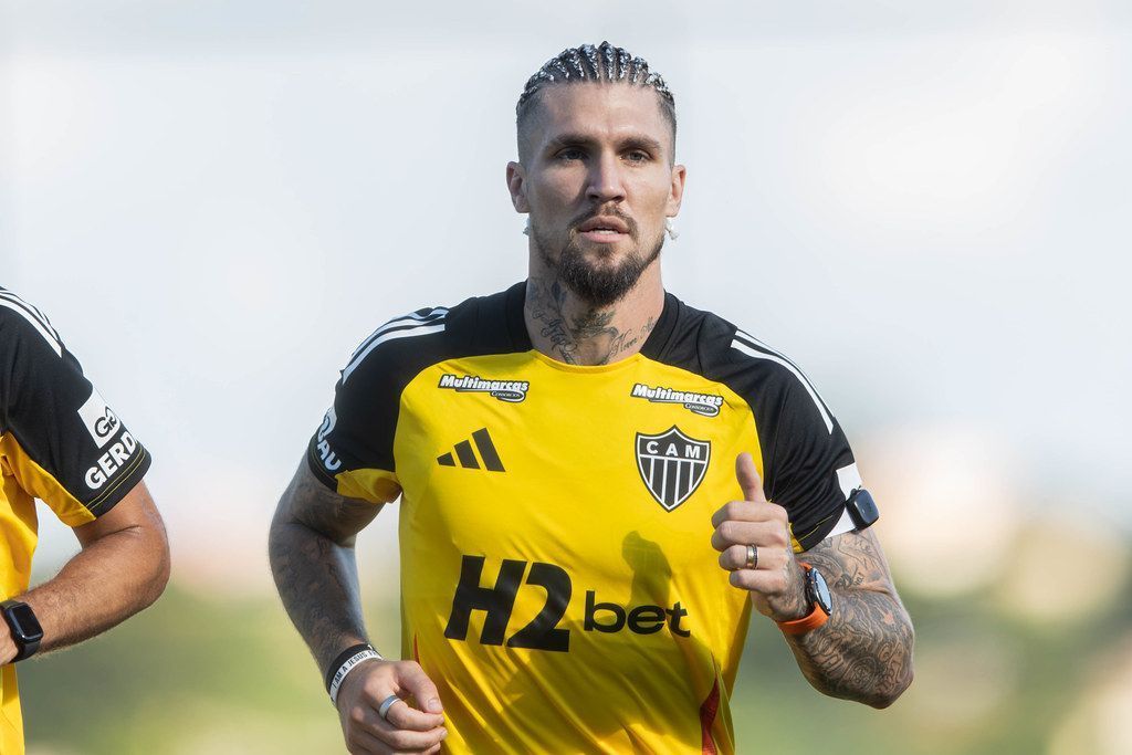 Atlético: Lyanco revela estudo nas férias para se adaptar ao estilo de Cuca