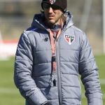 São Paulo define jogadores que retornam ao Brasil para estreia no Paulistão