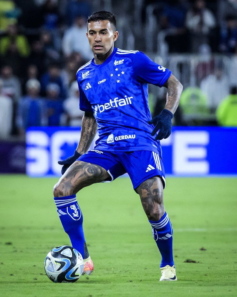De volta ao Cruzeiro, Dudu jogará clássico pela segunda vez na carreira