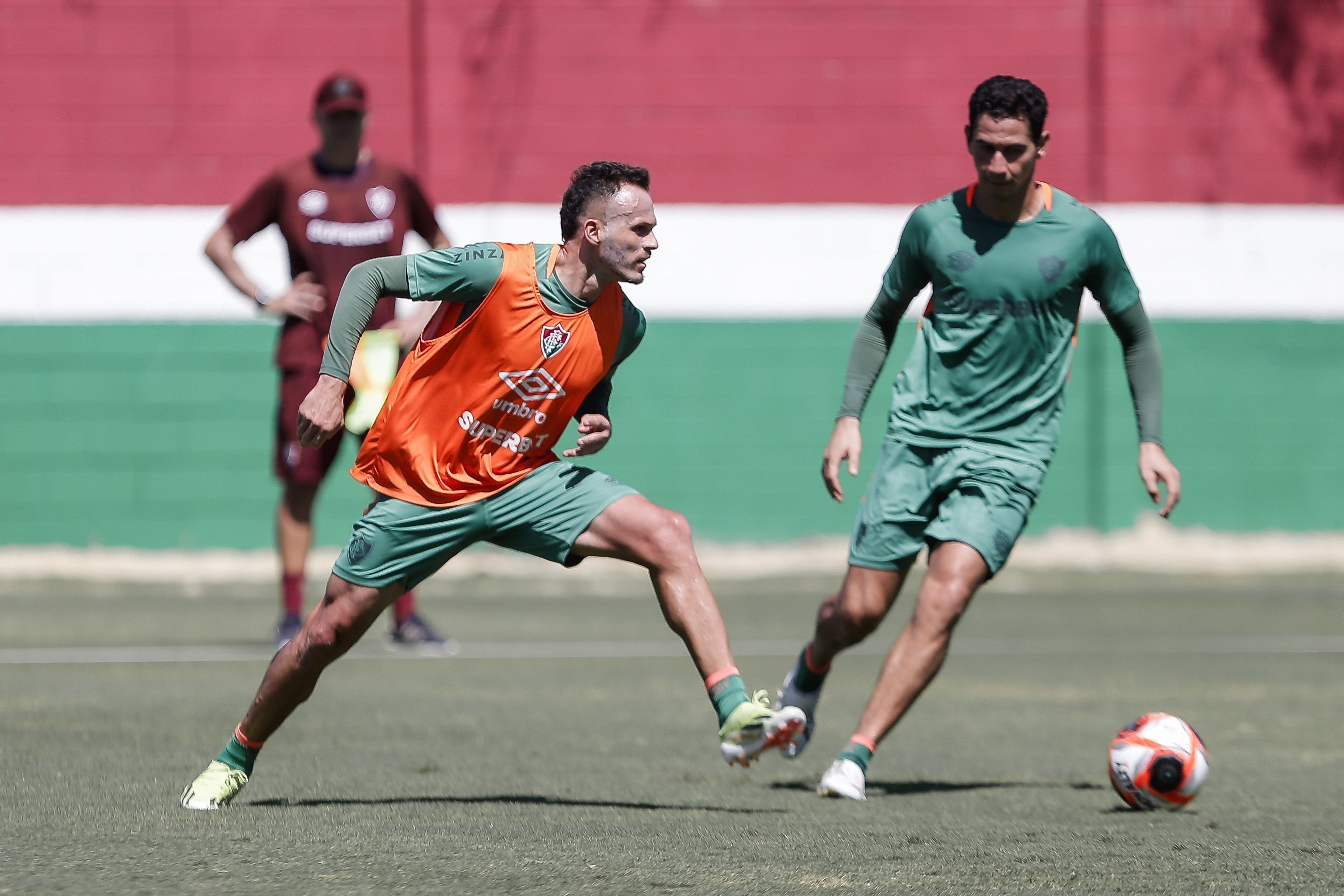 Fluminense afasta ex-meia da Seleção após diagnóstico de problemas cardíacos