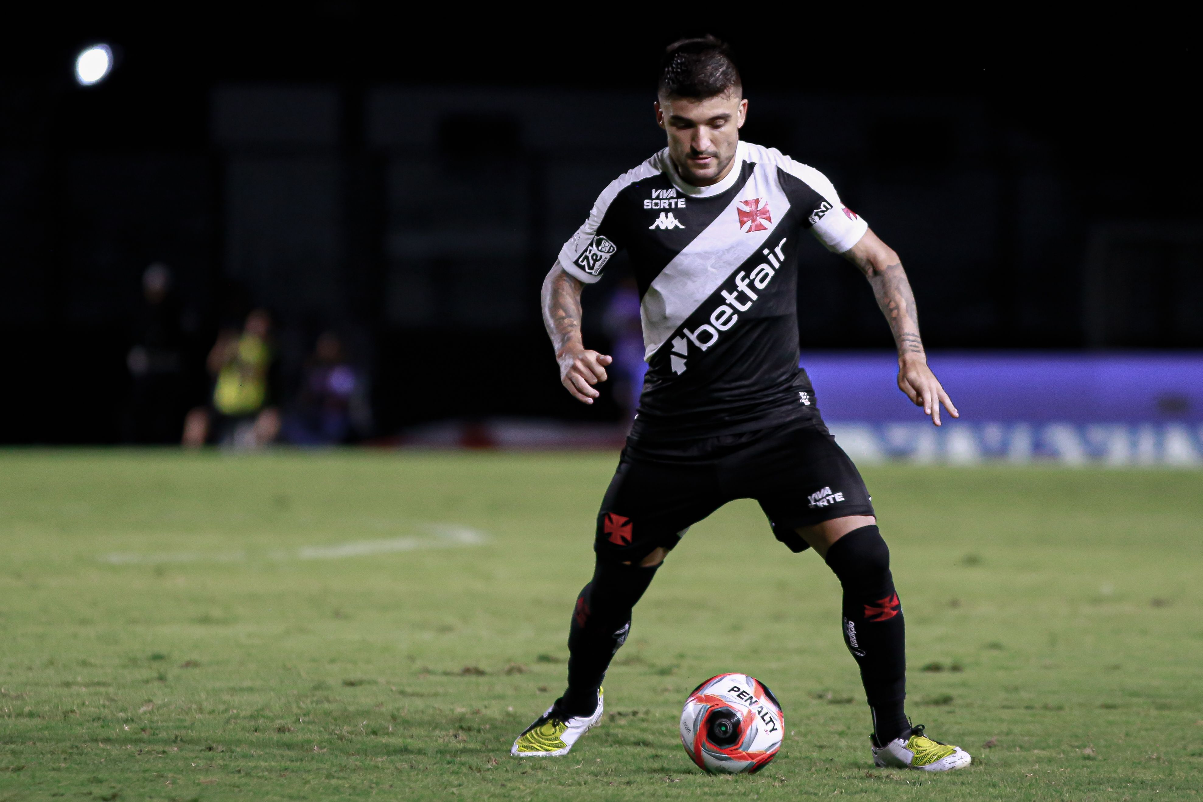 Vasco visita o Boavista em busca da primeira vitória no Campeonato Carioca