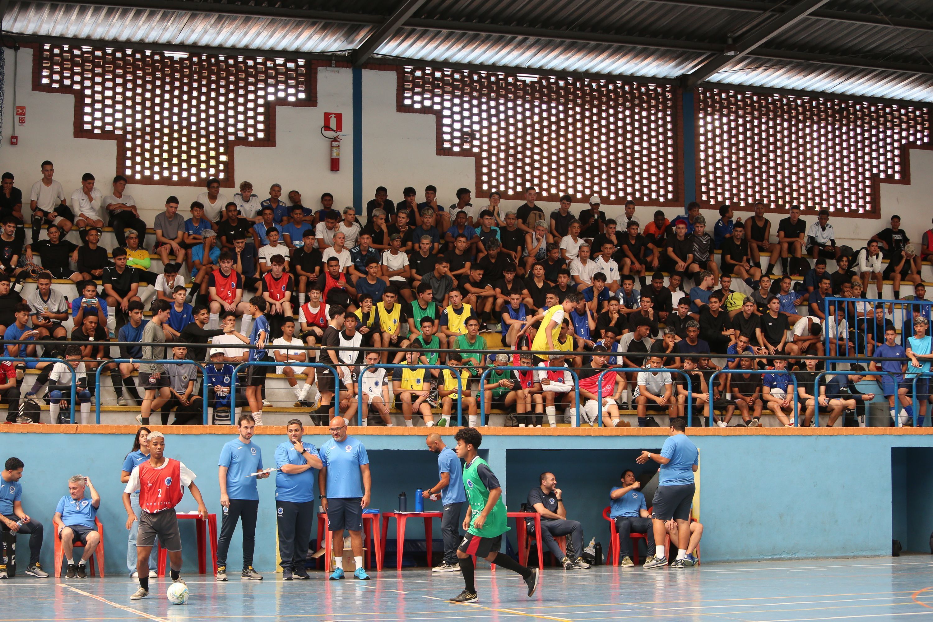 Cruzeiro Futsal celebra sucesso em primeiro dia de seletiva da base: ‘Maior da história’