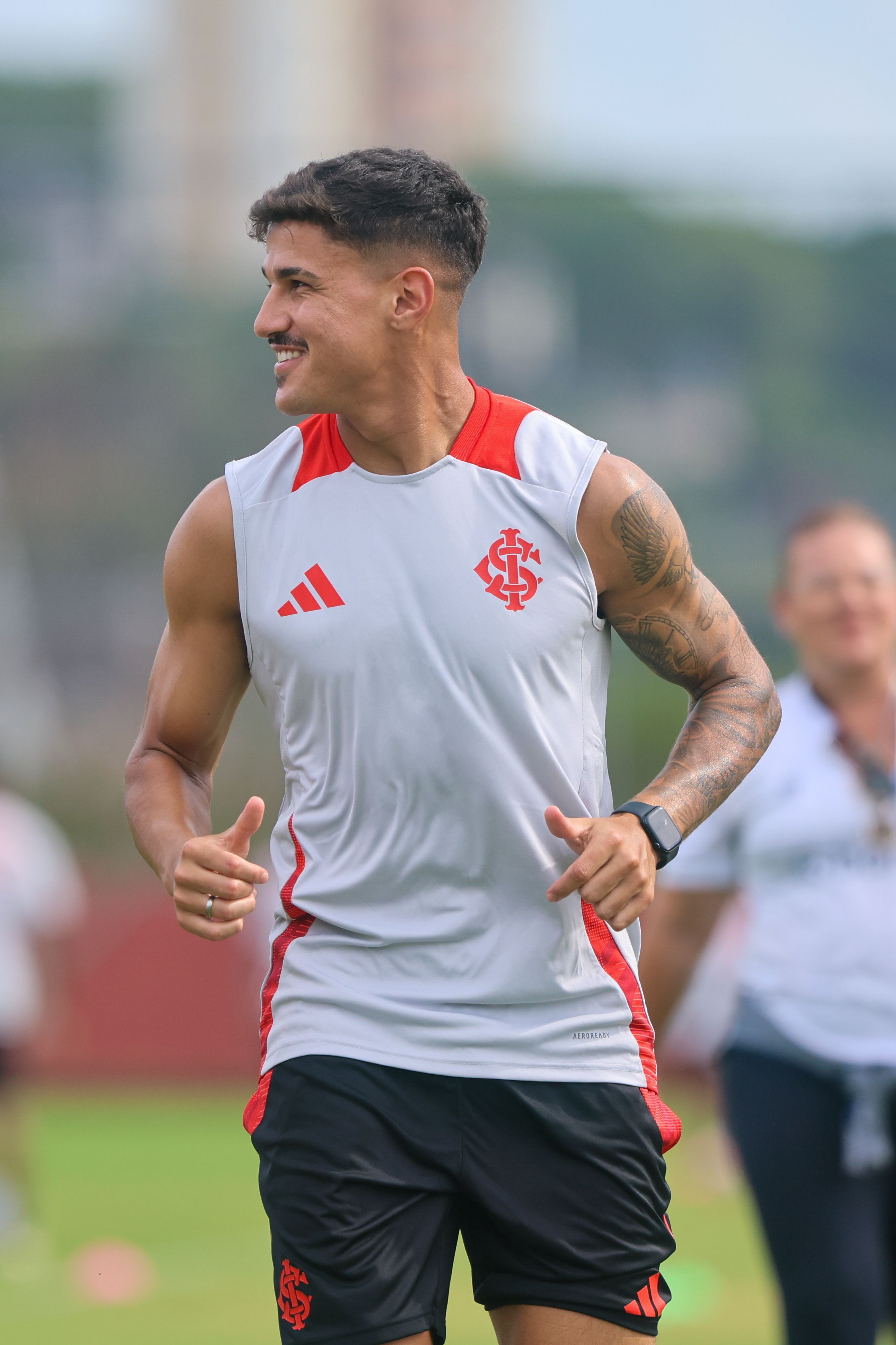 Inter encaminha venda de Rômulo para o Tigres-MEX; Athletic lucrará milhões