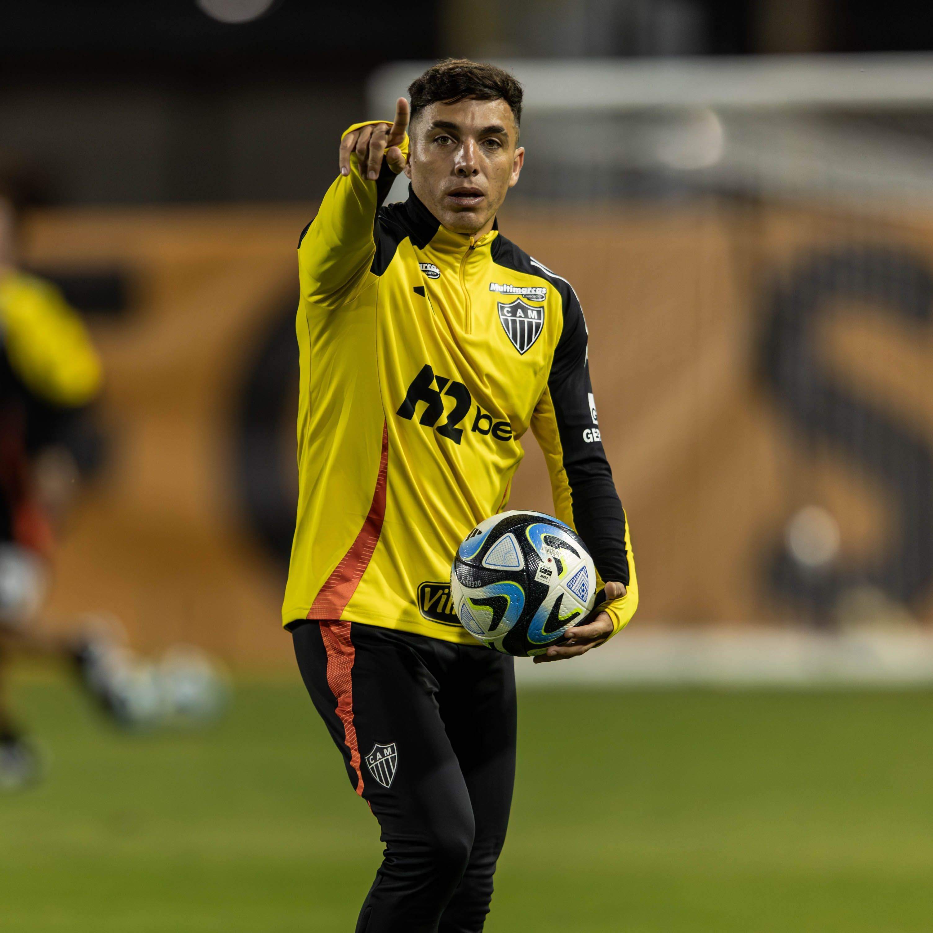 Prestes a completar 100 jogos pelo Atlético, Saravia projeta duelo com o Orlando City