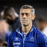 Caixinha chama titular do Santos de 'indisciplinado' e explica decisões