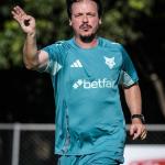 Escalação do Cruzeiro: Diniz prepara mudanças para jogo contra Athletic