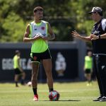 Vasco se reapresenta aos treinos, e Carille busca soluções por vaga na final