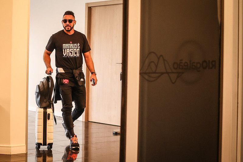 Payet renova automaticamente com o Vasco até julho; entenda