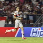 Oscar diz se tem preferência por posição e projeta São Paulo x Corinthians