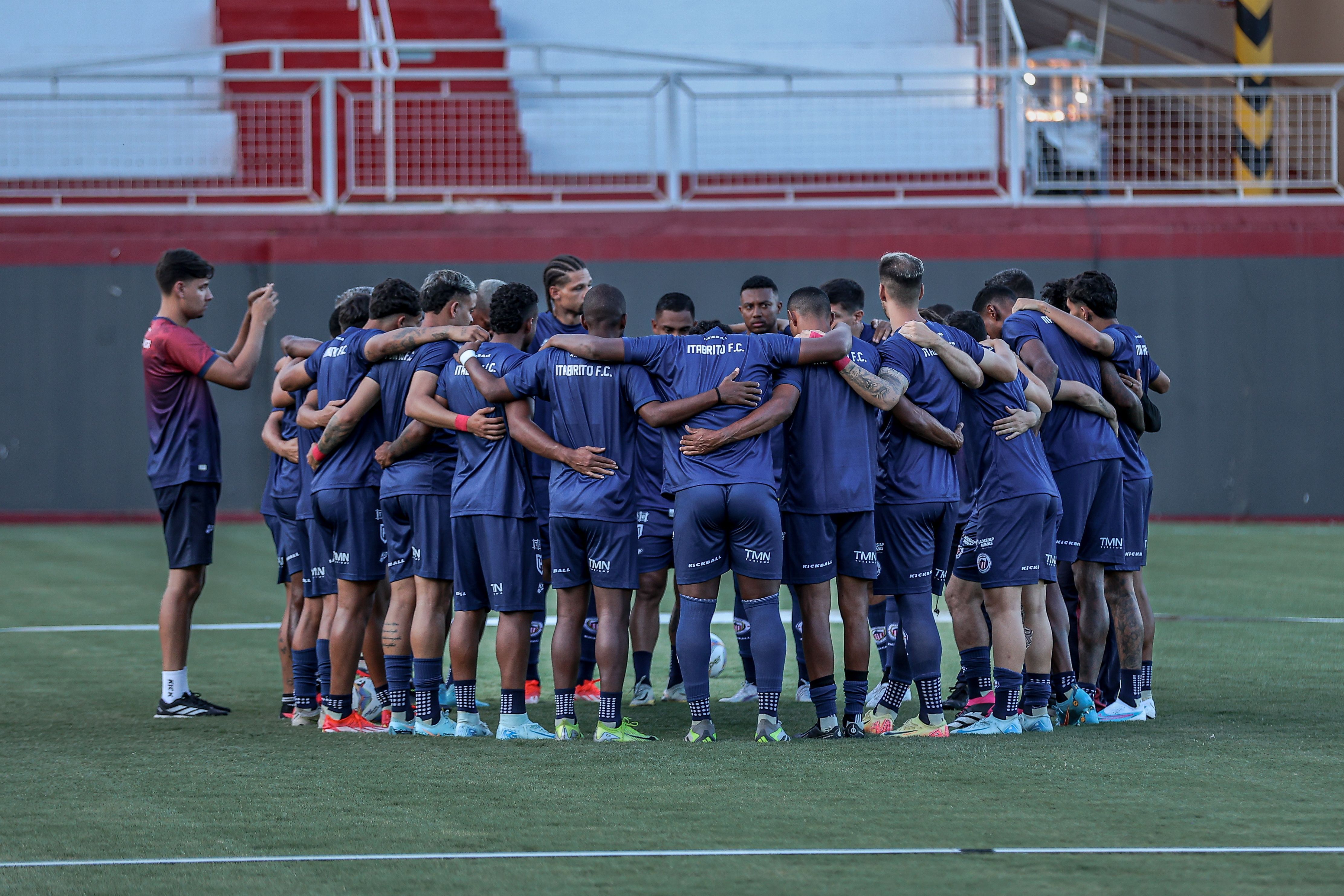 Clube mineiro anuncia saídas de ídolo do Atlético e mais três atletas antes da Série D