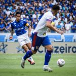 Capitão do Cruzeiro reage a vaias contra Diniz após empate no Mineirão: 'Injusto'