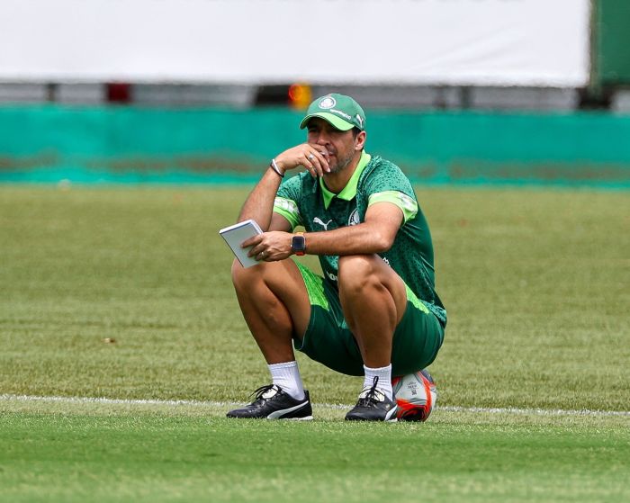 Abel durante treino do Palmeiras